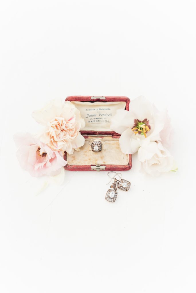 Tips for Protecting Grandma’s Wedding Ring Tips for Protecting Grandma’s Wedding Ring